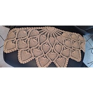 Vintage Handmade Ecru Pineapple Point Crocheted Doily for Side Table or Dresser